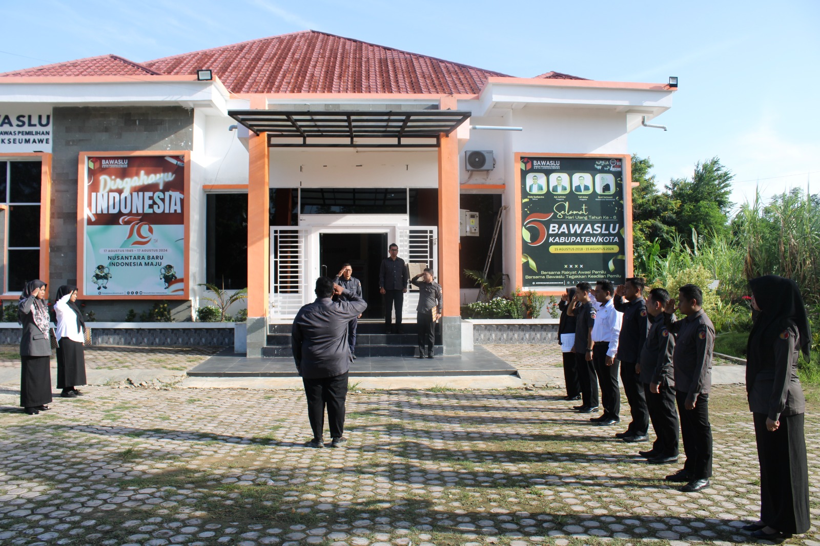 Apel Pagi Rutin Jajaran Bawaslu Kota Lhokseumawe