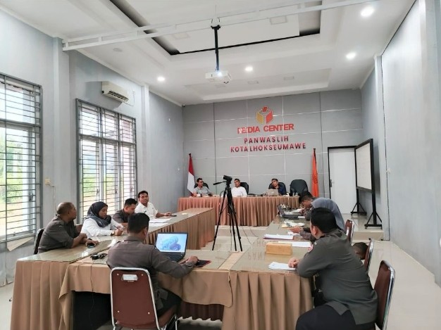 Bawaslu Kota Lhokseumawe Validasi Data PDPB