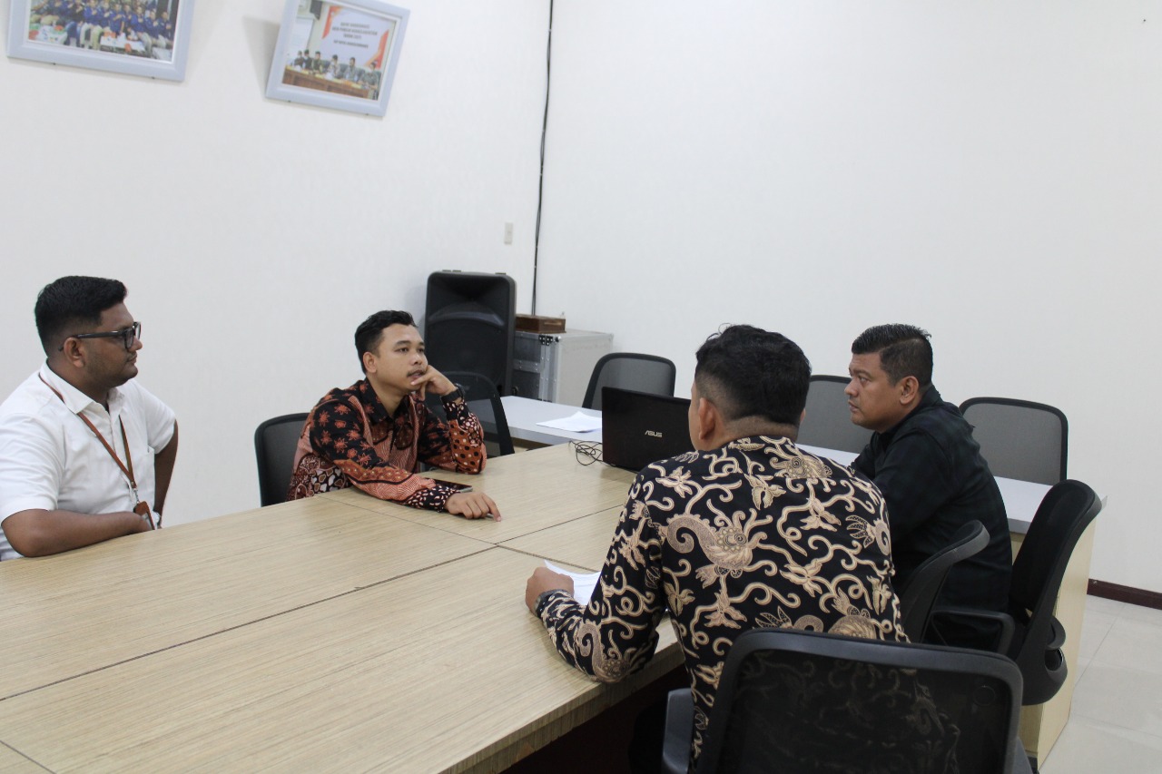 Tim Pengawasan Melakukan Koordinasi Staf Divisi Data dan Informasi KIP Kota Lhokseumawe