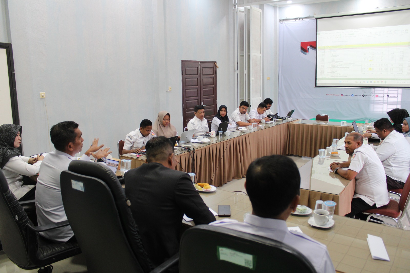 Rapat Internal pembahasan Revisi Petunjuk Operasional Kerja (POK)