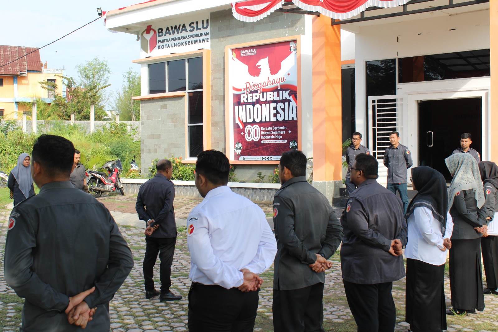 Apel Pagi Rutin Jajaran Bawaslu Kota Lhokseumawe