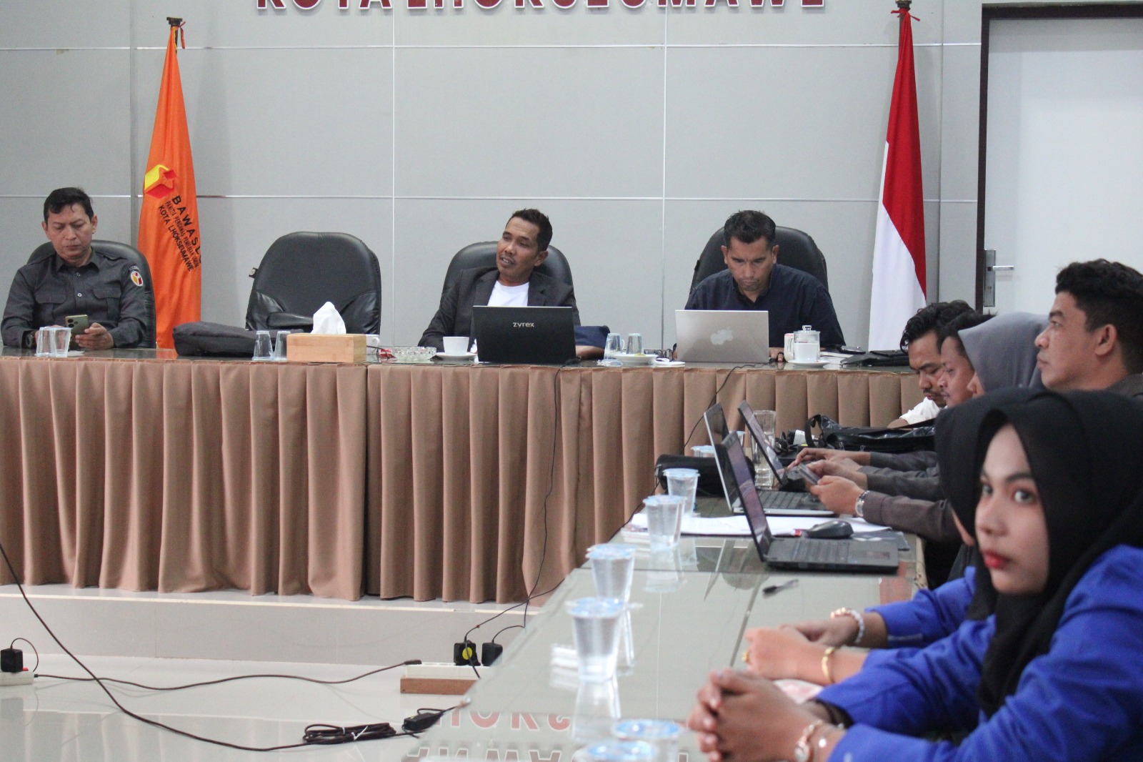 Arahan dari ketua dan Anggota Bawaslu Kota Lhokseumawe