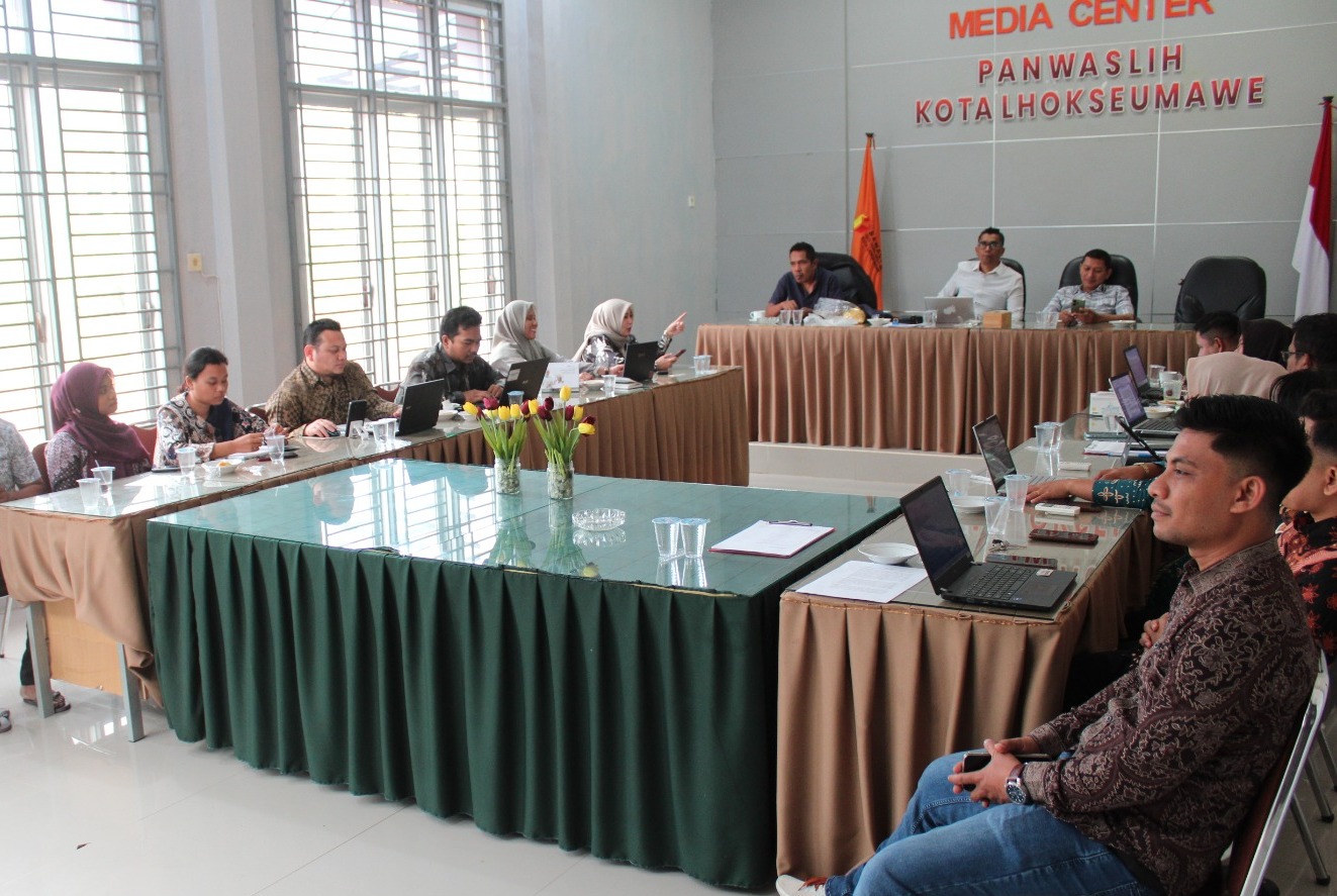 Rapat internal untuk membahas pelaksanaan kegiatan Ngabuburit Pengawasan 