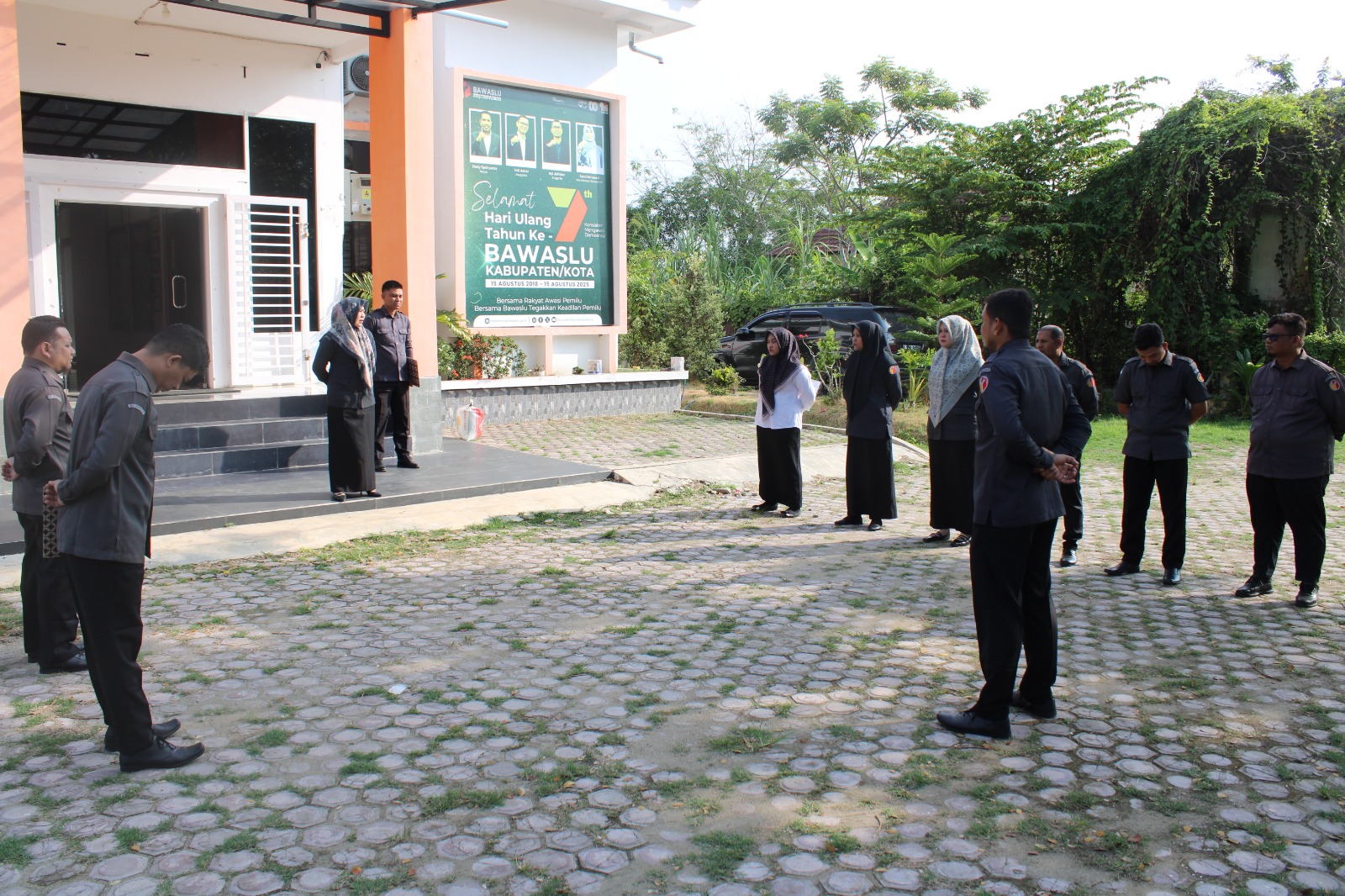 Bawaslu Kota Lhokseumawe melaksanakan apel rutin pada Senin, 20 Mei 2026