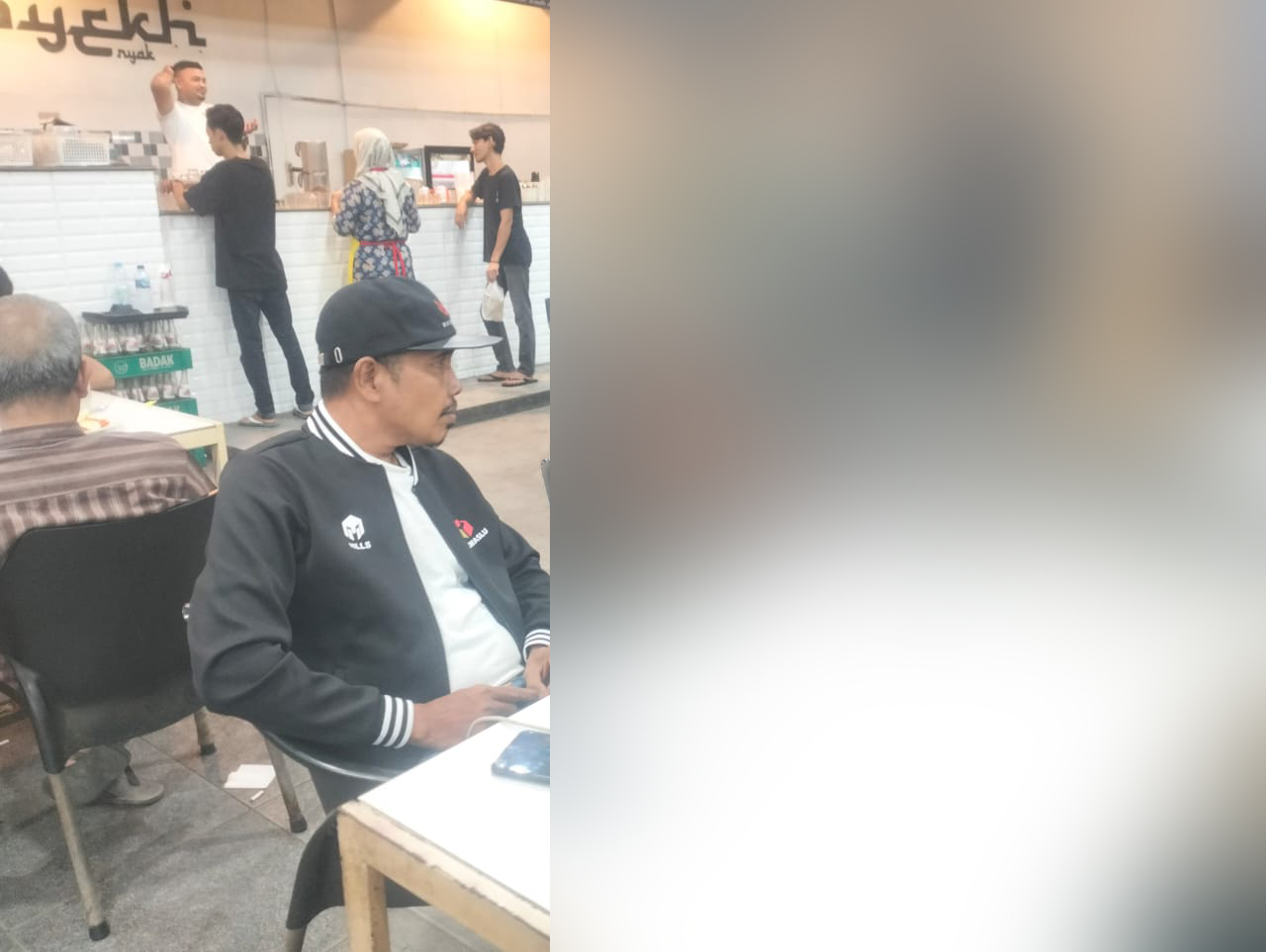 Diskusi Demokrasi bersama salah satu warga Kota Lhokseumawe