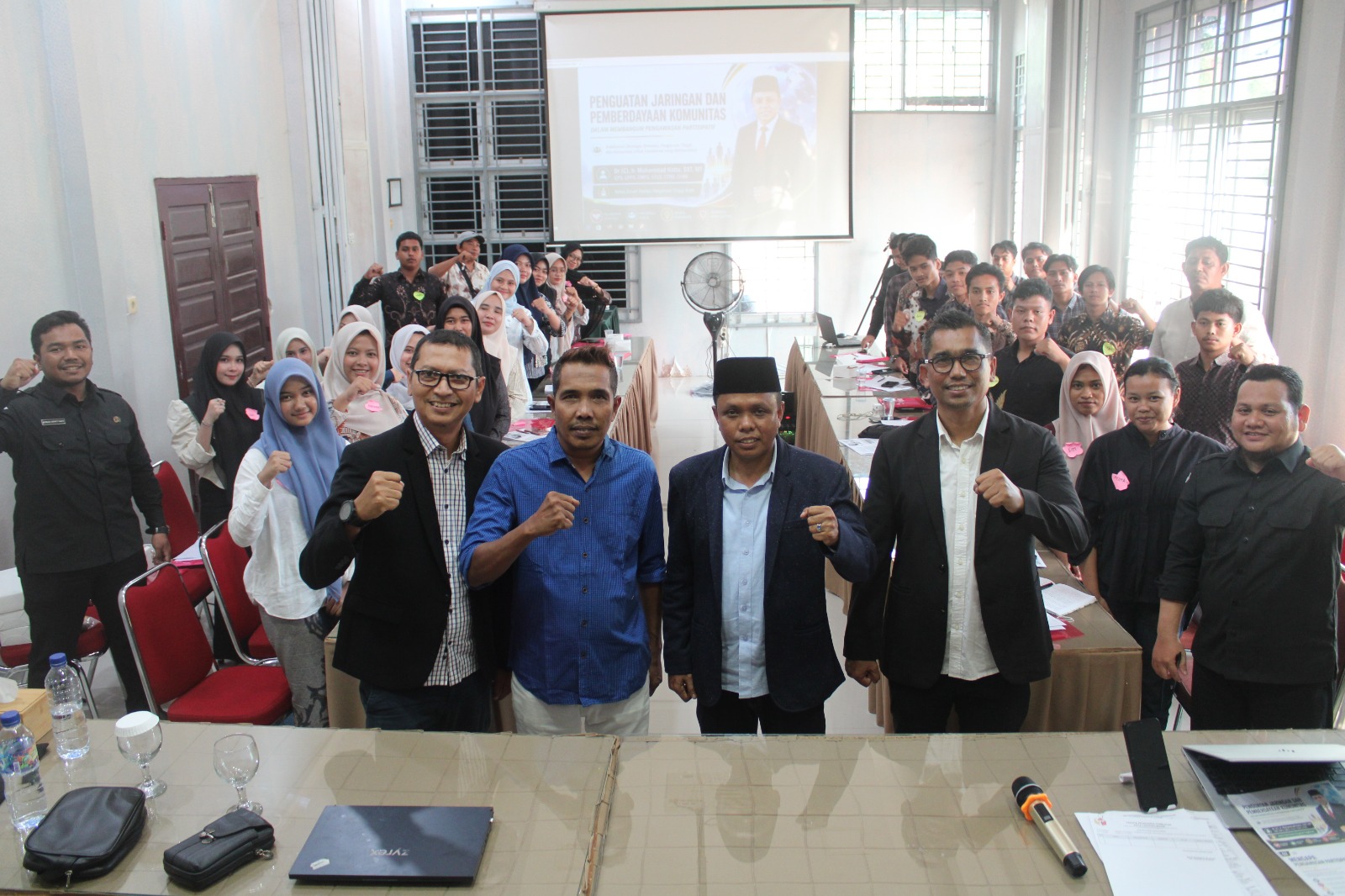 Foto bersama peserta Kader Pengawas Pemilu Partisipatif (P2P) Tahun 2026