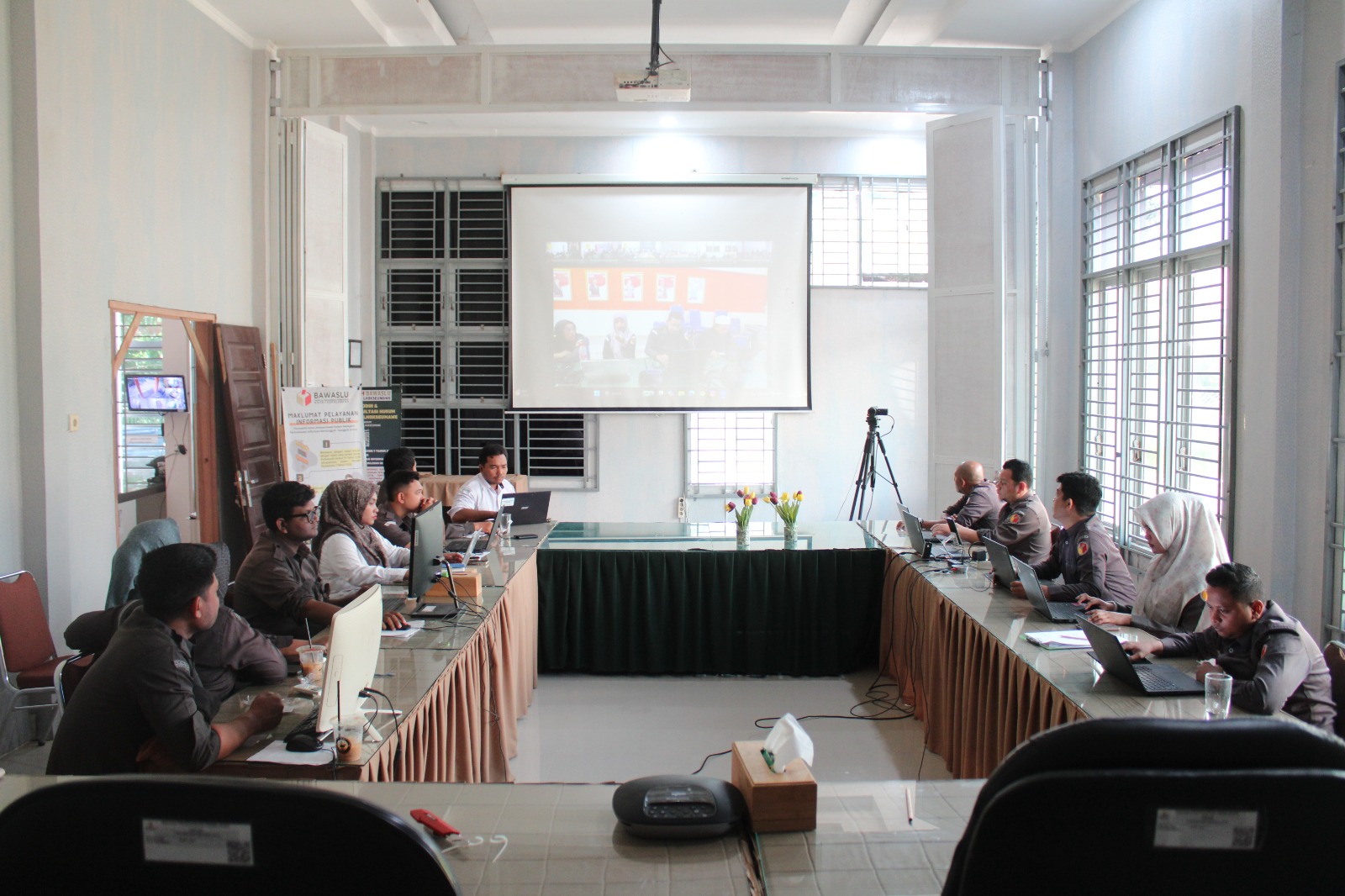 rapat evaluasi Penilaian SKP dan KGB