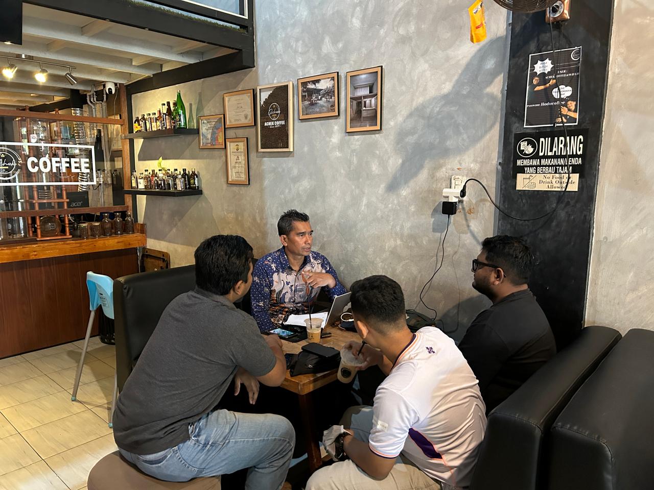 Rapat internal untuk mematangkan sejumlah agenda kerja