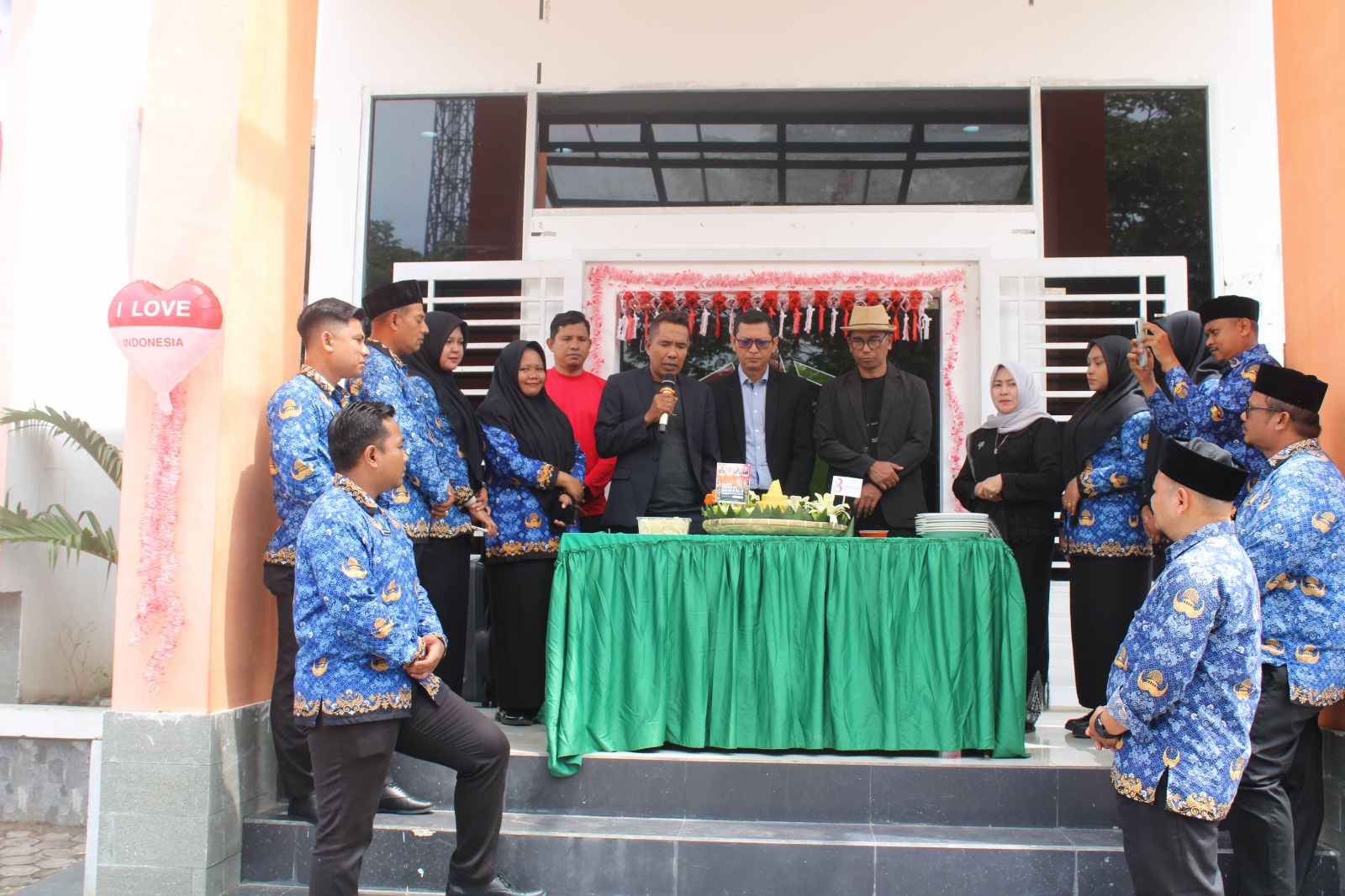 Syukuran dalam rangka memperingati Hari Ulang Tahun (HUT) ke-8 Bawaslu Kabupaten/Kota