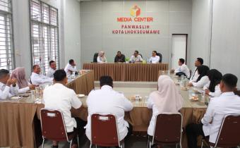 Kegiatan penerimaan dan pembekalan kepada tiga Pegawai Negeri Sipil (CPNS)