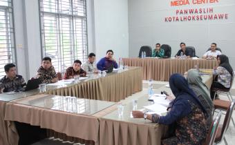 Rapat Pleno Tentang Pembentukan Penanggung Jawab dan Ketua Tim Fasilitasi Pengawasan PDPB