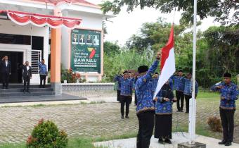 Bawaslu Kota Lhokseumawe Gelar Upacara Peringatan Hari Pahlawan 2025
