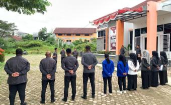 Arahan dari ketua dan Anggota Bawaslu Kota Lhokseumawe Dedy Syahputra