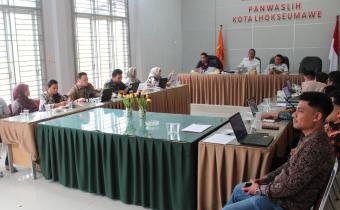 Rapat internal untuk membahas pelaksanaan kegiatan Ngabuburit Pengawasan 