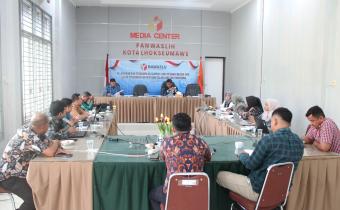  rapat fasilitasi pembinaan dan penguatan kelembagaan