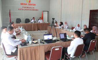 Rapat pleno mingguan